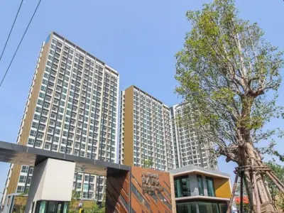 Lumpini Park Boromratchonnanee-Sirindhorn