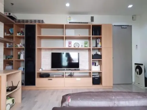 ให้เช่า ไอดีโอ โมบิ สุขุมวิท ชั้น 10 ตกแต่งพร้อมอยู่ Furniture Built-in ทั้งห้อง รีบจองเลย ด่วนๆ