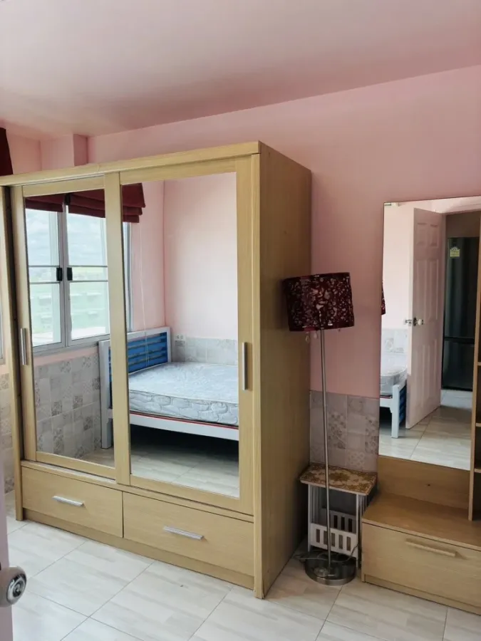 For rent: Lumpini Condotown Bodindecha-Ramkhamhaeng, 1 bedroom, 1 bathroom, fully furnished. Reserve now!