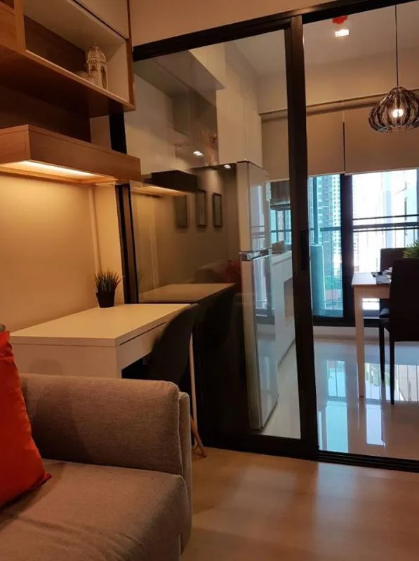 ให้เช่า Life Sukhumvit 48 1 ห้องนอน 1ห้องน้ำ เฟอร์ครบ มีเครื่องซักผ้า ความสะดวกครบครัน
