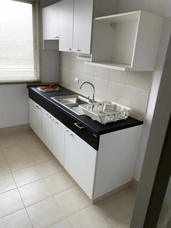 Condo for rent, Supalai Park Asoke-Ratchada, spacious room Lots of usable space The price is affordable. Hurry and reserve now.