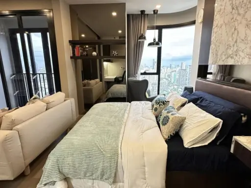 Condo for rent ashton asoke, beautiful decorated room, good view, full set of furniture Worth this price. Book now.