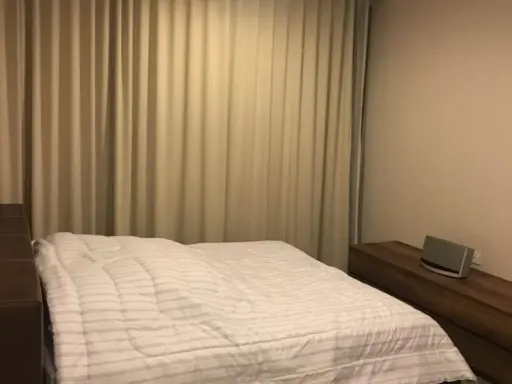 For sale or rent!! Condo The Room Sukhumvit 69, prime location near shopping and convenient transportation. Reserve now!!