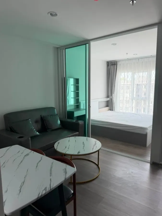 Condo for rent, Regent Home Bangna, ready to move in, 32nd floor, high floor with great view, fully furnished. Book now, don't miss out!
