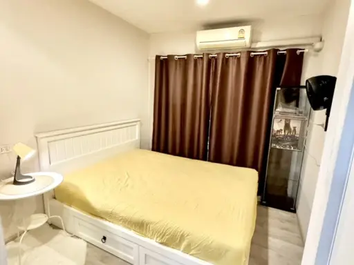 For rent: Plum Condo Central Station, ready to move in, fully furnished, electrical appliances, hurry and reserve now.