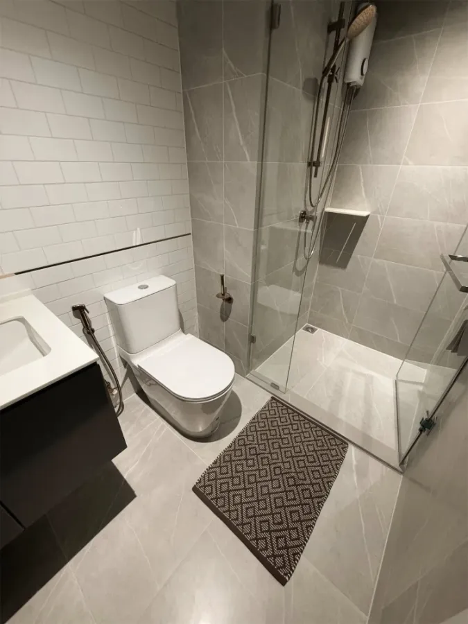 Chapter Thonglor 25 for rent, spacious room with plenty of usable space, fully furnished. Don't miss out on this great deal!