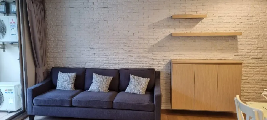 For rent!! Condo The Master Sathorn Executive Beautiful room, newly decorated in the whole room. Ready to move in immediately!!