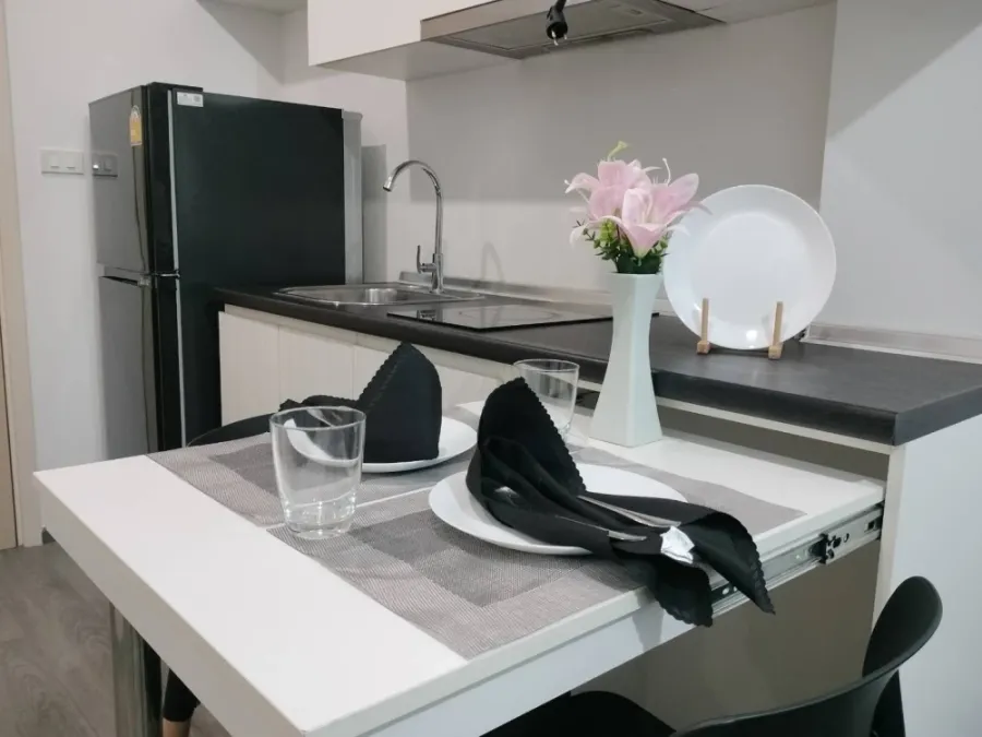 For rent Rich Park Triple Station, 2nd floor, fully furnished and equipped with electrical appliances. Reserve now, don't miss out.