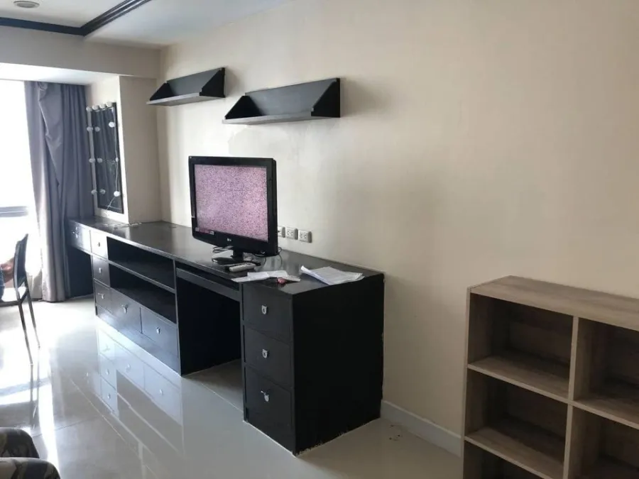 For sale, for rent!! The Trendy Condominium, 9th floor, beautiful room, fully furnished Ready to own, reserve now!!