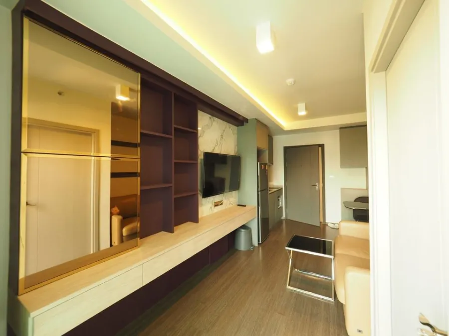For rent, Ideo Sukhumvit 93, 14th floor room, well built-in throughout the room. Comes with a bathtub, so great, don't miss it.