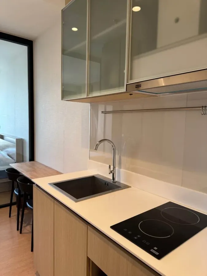 Maru Ekkamai 2 Condo | Fully Furnished, Pet-Friendly 🐶🐱, Just 5 Minutes from Ekkamai BTS Station!
