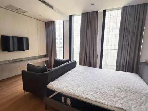 Noble Ploenjit for rent, 11th floor, nice room, fully furnished, reserve now, don't miss out.