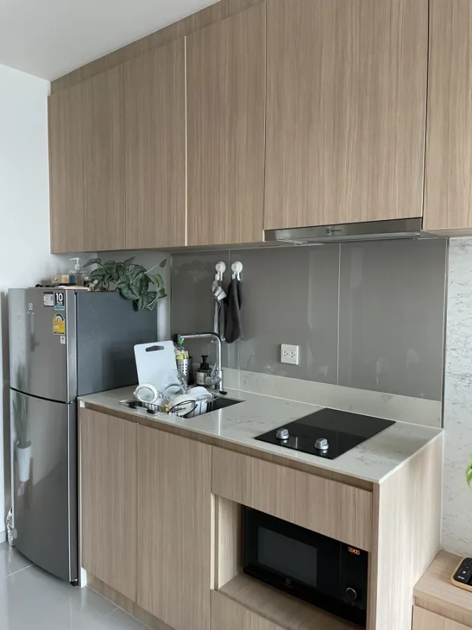 Condo for sale, M Jatujak, high floor, clear view, pet friendly Close to many train lines It's very convenient to travel.