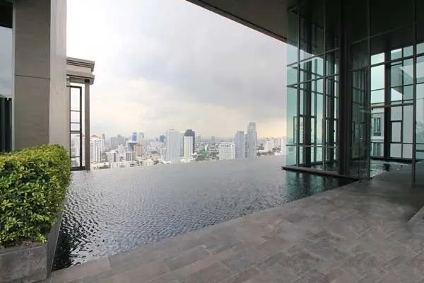 For sale: The Crest Sukhumvit 34, 2 bedroom Duplex Unit, high ceiling, airy, fully furnished, reserve now.