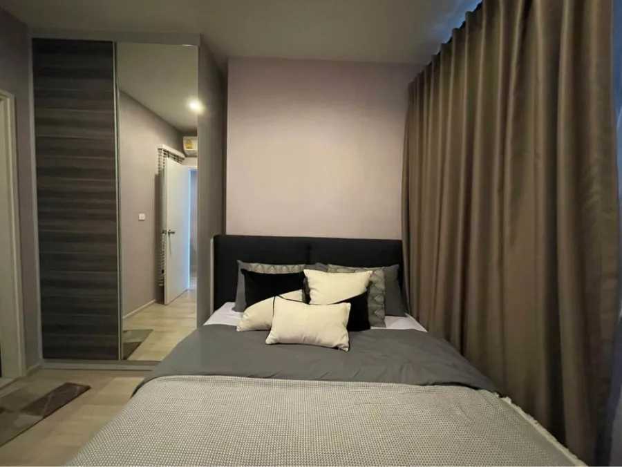 Sell / rent Condo Centric Ratchada-Huay Kwang, convenient transportation, clean room, ready to move in. Don't miss it.