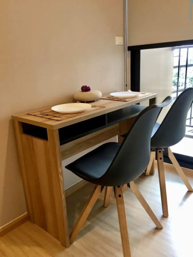 For rent: PLUM CONDO PINKLAO STATION, nice room, fully decorated, ready to drag your bags in, don't miss it.