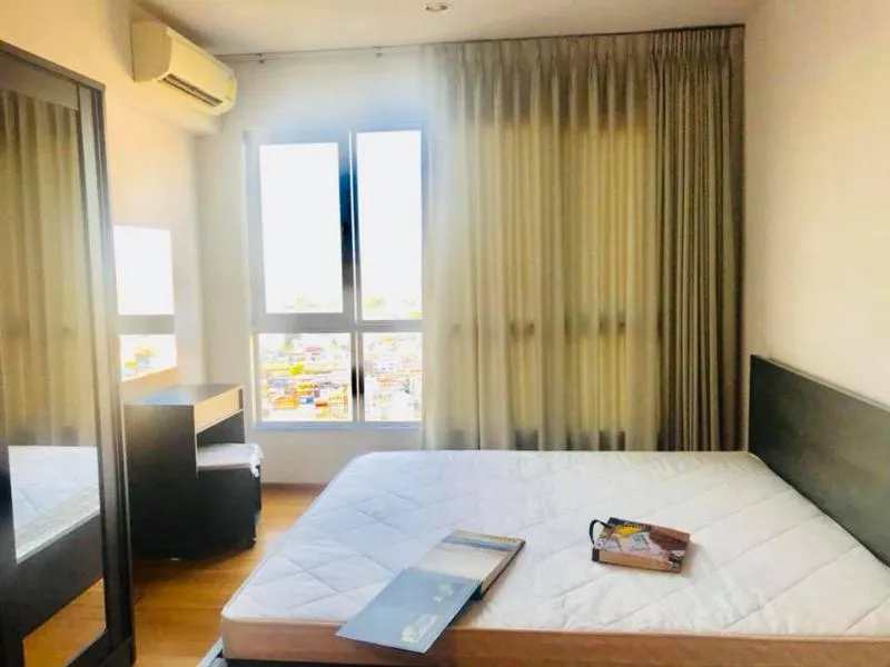 ให้เช่า คอนโด Hive Taksin ห้องสวย แต่งสไตล์เรียบง่าย พร้อมเก็บกระเป๋าเข้ามาเช่าได้เลย อย่ารอช้า