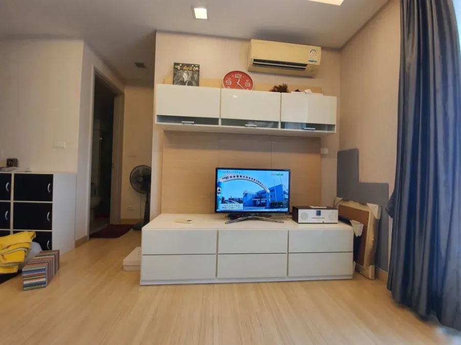 Condo for rent, True Thonglor, south room, not hot, no sun, no wind channel Fully furnished, don't miss it!!