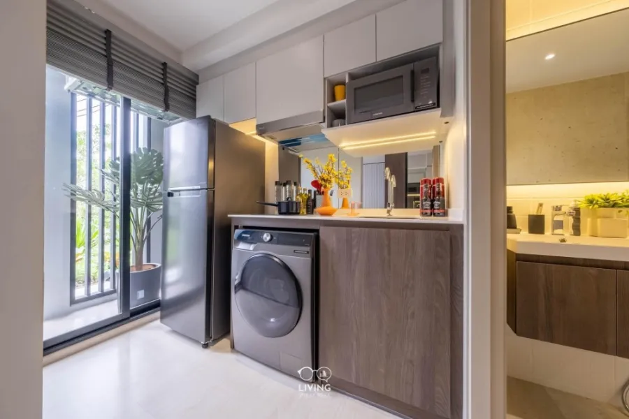 Selling down payment at a loss, Nue Cross Khu Khot Station Condo, Studio room, North View, open view, no blocking buildings, buy now.