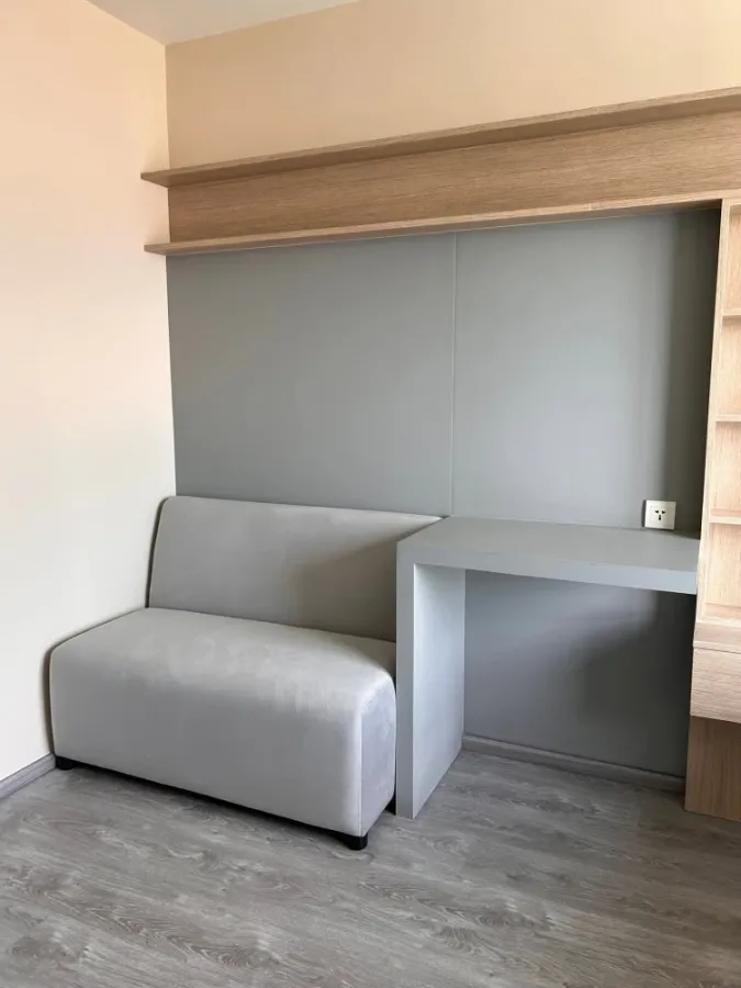 For rent: Ideo Mobi Phayathai, corner unit offering privacy, fully furnished with appliances. Book now!