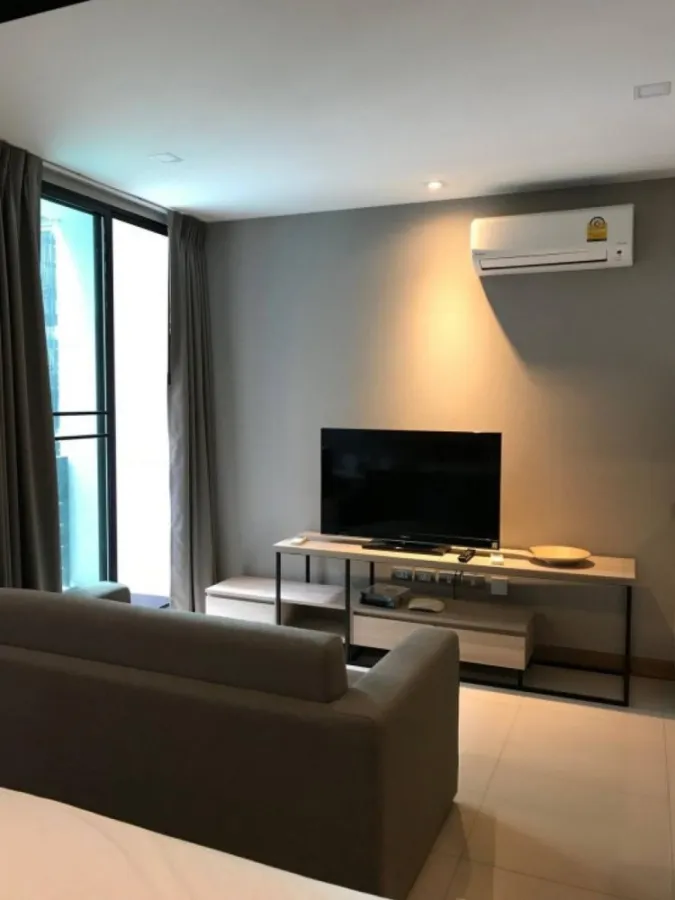 ให้เช่า ทรี คอนโด สุขุมวิท 52 ชั้น 5 พร้อมเฟอร์นิเจอร์และเครื่องใช้ไฟฟ้าครบ จองเลย ห้ามพลาด