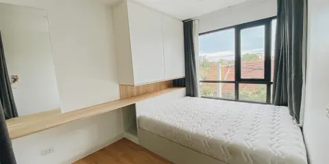 ให้เช่า พอส ไอดี มี walk-in closet พื้นที่เก็บของเยอะมาก ตกแต่งสไตล์มินิมอลน่าอยู่ รีบจองก่อนพลาด