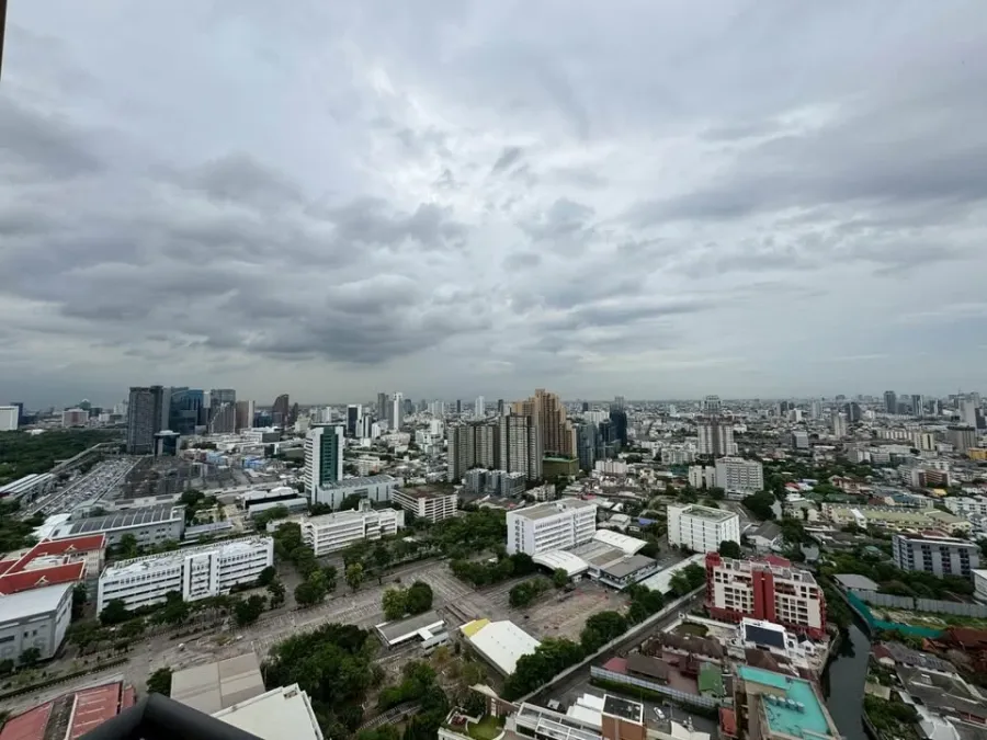 ขาย เช่า M Jatujak ชั้น 32 สูงมากๆ วิวสวย บรรยากาศดี พร้อมเข้าอยู่!