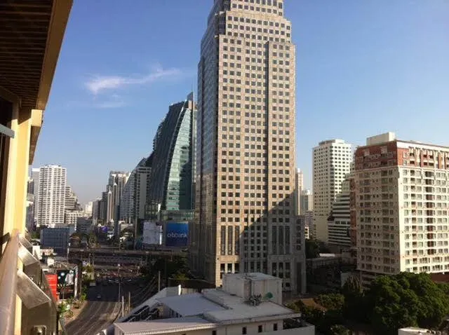 ขาย The Lake Sukhumvit 16 ห้องกว้างอยู่สบาย เฟอร์พร้อม รีบจองเลย