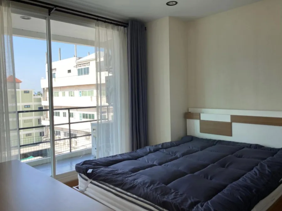 ให้เช่า คอนโด Tourmaline Lite Sathorn-Taksin ห้องกว้างขวาง มาพร้อมเฟอร์อย่างดีทุกชิ้น จองเลย