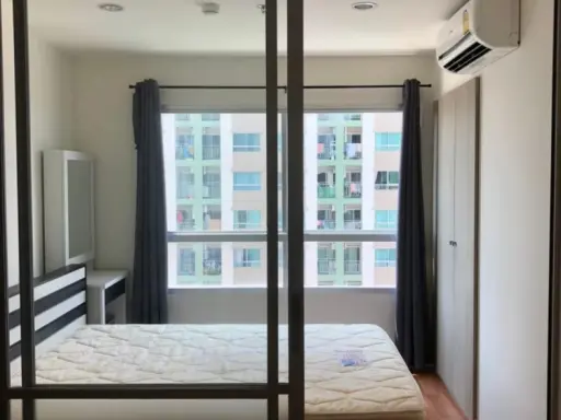 Condo for rent Lumpini Ville Nakhon In-River View. The room is decorated with good looks and style. The view at night is very beautiful. Book now.