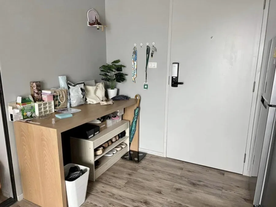 For rent, Espen Condo Lasalle, 8th floor, fully furnished room, comes at a low price that you should not miss.