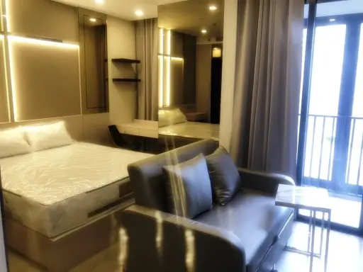 For rent!! Condo Ashton Asoke, 12A floor, luxury condo, next to MRT Sukhumvit and BTS Asoke, complete common area, don't miss it!!