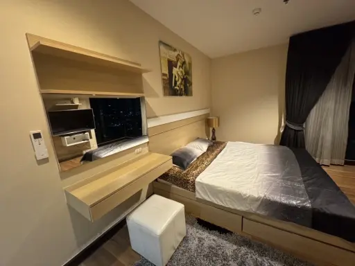 ขาย Akasin place condo ห้องใหญ่หัวมุม ได้อยู่ชั้นบนสุด เฟอร์นิเจอร์พร้อมอยู่ แถมราคาดีสุดๆ อย่าพลาด