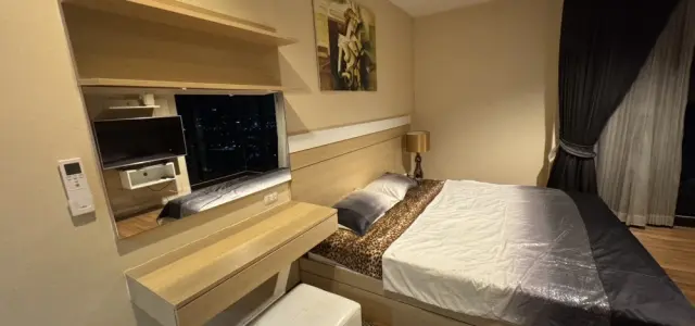 ขาย Akasin place condo ห้องใหญ่หัวมุม ได้อยู่ชั้นบนสุด เฟอร์นิเจอร์พร้อมอยู่ แถมราคาดีสุดๆ อย่าพลาด images