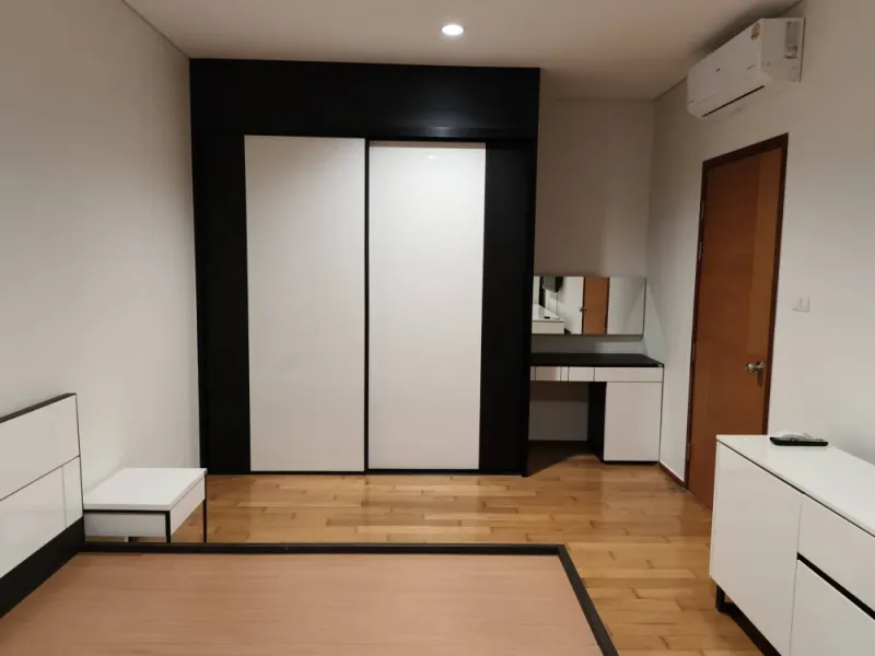 ขาย Villa Sathorn ห้องน่าอยู่ กว้างขวางอยู่สบาย จองเลย
