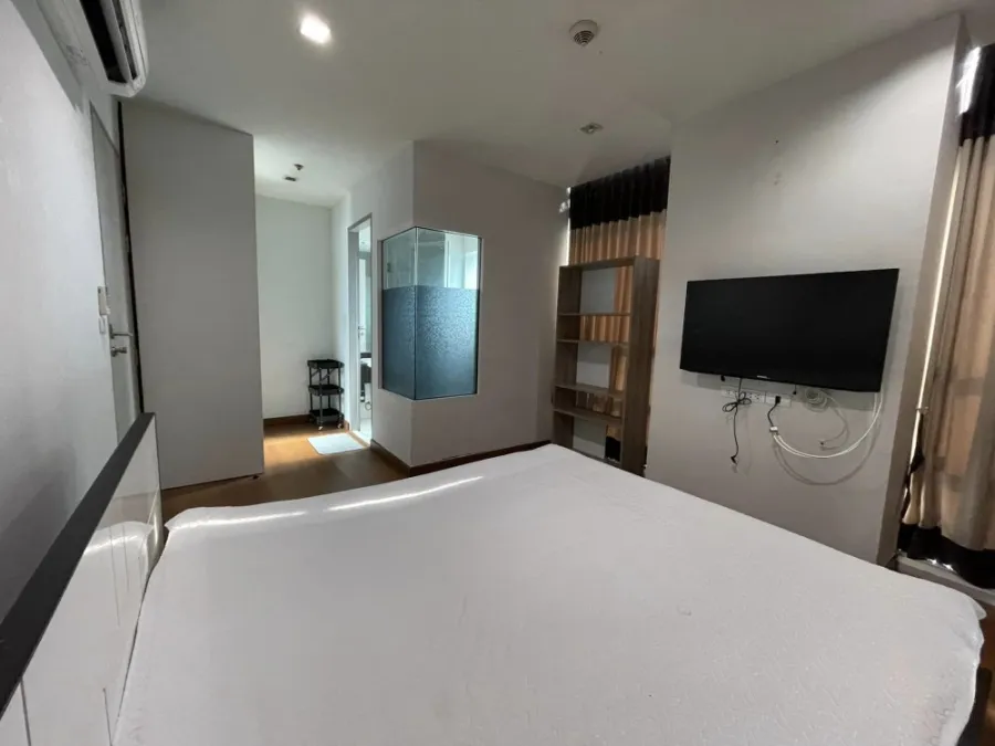ปล่อยเช่า ห้องที่ ไอดีโอเวิร์ฟ ราชปรารภ 1 ห้องนอน 1 ห้องน้ำ ห้องพร้อมอยู่ วิวแอร์พอร์ตลิ้งค์ จองเลย