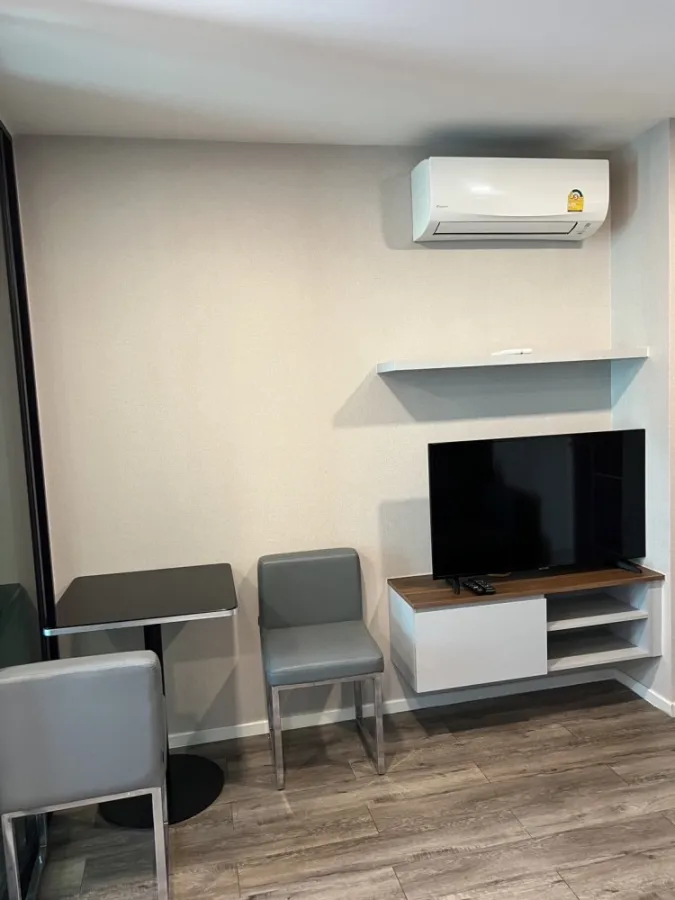 Condo for rent, Modiz Ratchada 32, the room is partitioned. Comes with complete electrical appliances You can't reserve it anymore.