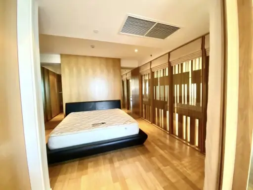 For rent, The Pano, river view, very spacious room, beautiful Buit-In, large leather sofa, very comfortable to sit in, hurry up and book now. images