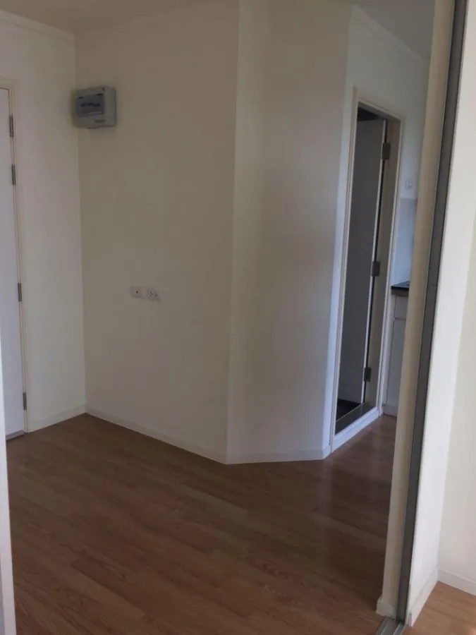 For sale/rent, Lumpini Ville Prachachuen-Phongphet 2, corner room, 30th floor, Building A, good atmosphere, beautiful view, book now.