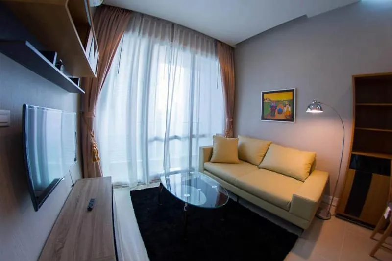 ++ Condo TC Green Rama 9 ++ beautiful room, fully furnished, convenient transportation, close to shopping centers Don't wait .. rent urgently !!!!