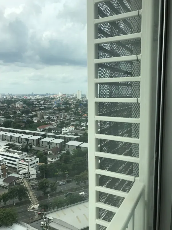 ขาย เซ็นทริค ซีน รัชวิภา ชั้นสูง ห้องกว้าง มีพื้นที่ใช้สอย เฟอร์นิเจอร์ จองด่วน