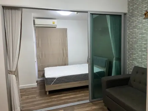 For rent, A Space Me Bangna, 13th floor, great view, simple decorated room, nice to sleep, fully furnished, don't miss it.