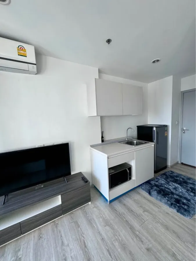 For rent: Chewathai Phetkasem 27, 20th floor, pool and city view, fully furnished. Book now!