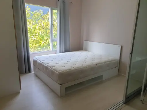 For rent, Plum Condo Extra Rama 2, well partitioned room, fully furnished, ready to move in immediately. Hurry up to reserve.