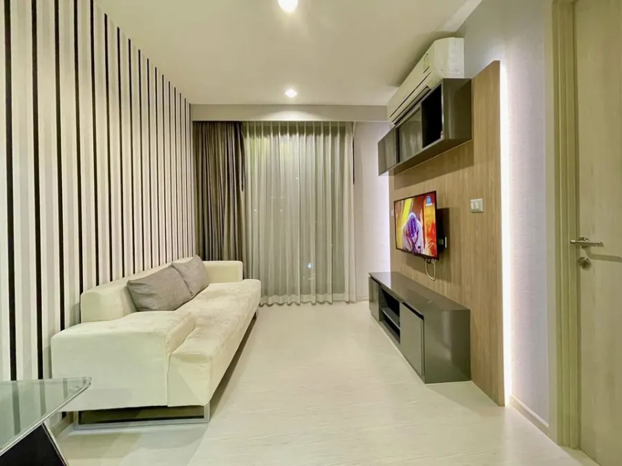 Condo for sale, Rhythm Sukhumvit 42, nice room, looks super warm, electrical appliances are ready, book now, don't miss it.