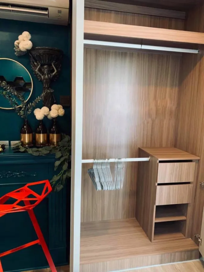 ห้องโคตรคูล ตกแต่งไฉไล ไม่เหมือนใคร ห้องดีแบบนี้พลาดไม่ได้น้า จองด่วนที่ Kave Town Space ให้เช่า