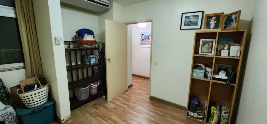 ให้เช่า คอนโด วิคตอเรีย 2 ห้องนอน 1 ห้องน้ำ เฟอร์+เครื่องใช้ไฟฟ้าครบ วิวทะเลสาบ จองเลย