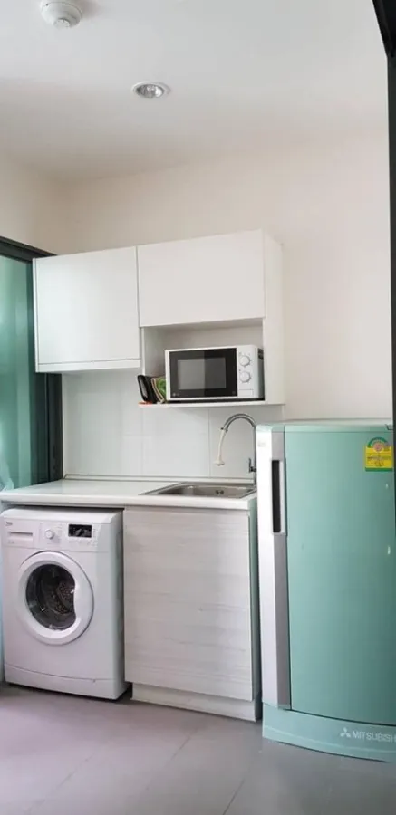 Condo for sale, Metro Sky Prachachuen, 11th floor, swimming pool view. The room is divided into sections. If you miss it, you'll regret it quickly.