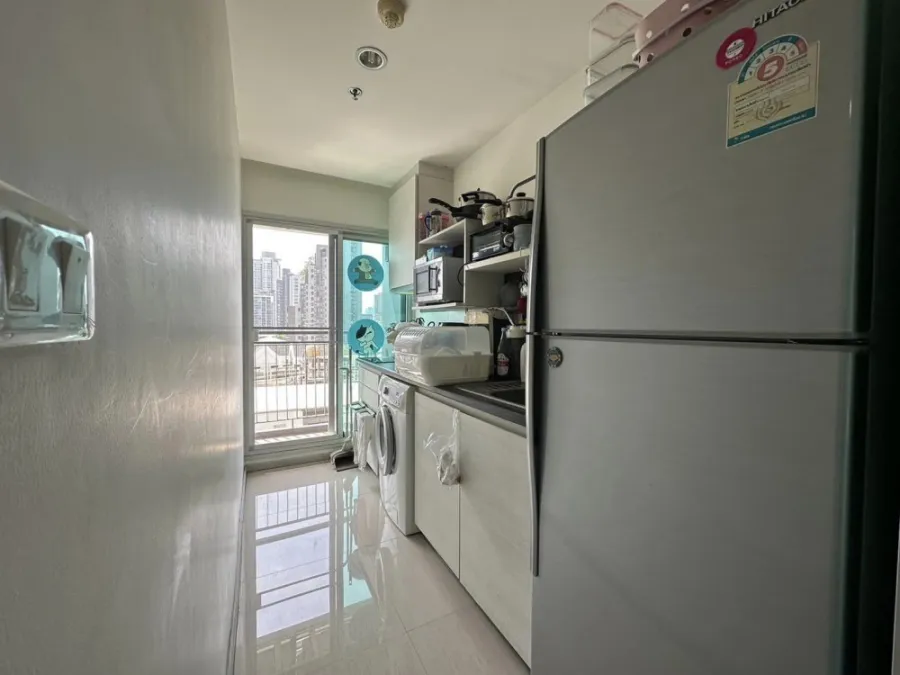 Sale Life Ratchadaphisek, garden view, quiet, private with a good washing machine This must be reserved quickly.