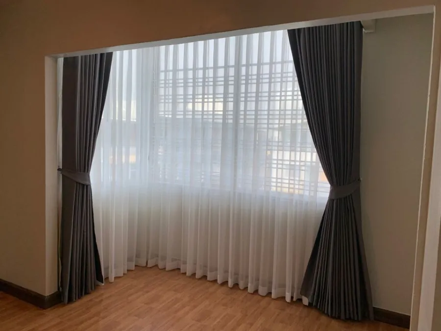 Condo for sale, Ratchada Prestige, Ladprao 48, empty room, beautiful Chandelier, very spacious room, interested, hurry up to reserve